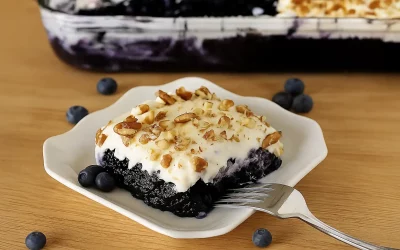 Aunt Pauline’s Chilled Blueberry Cream